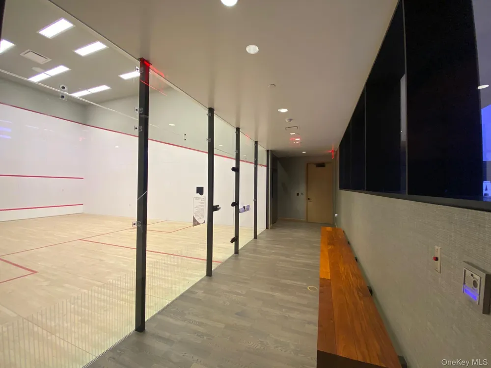 252 South Street #12G New York (Manhattan), NY 10002