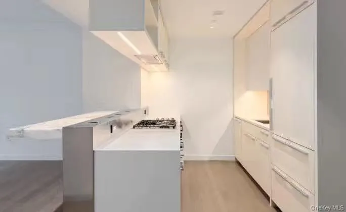 252 South Street #12G New York (Manhattan), NY 10002