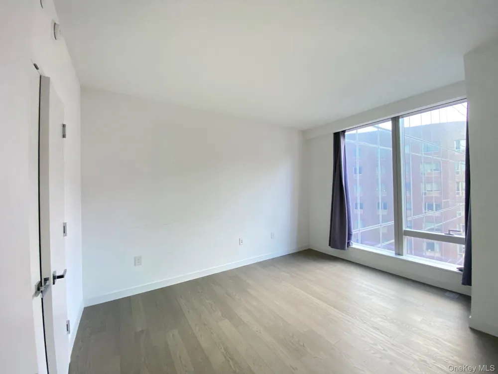 252 South Street #12G New York (Manhattan), NY 10002