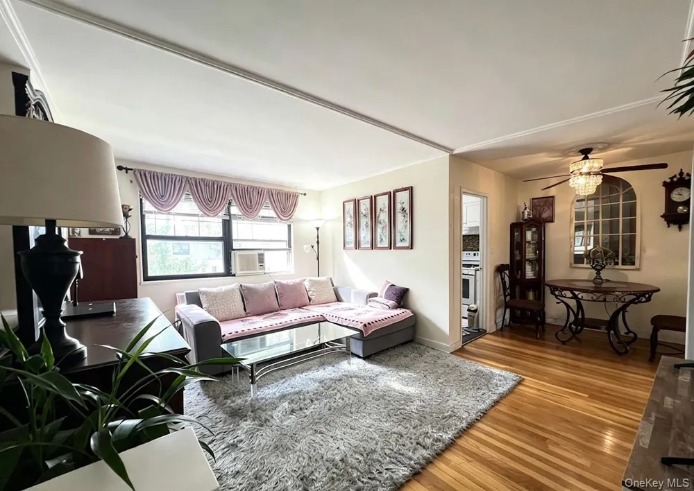 69-12 138th Street #B Flushing, NY 11367