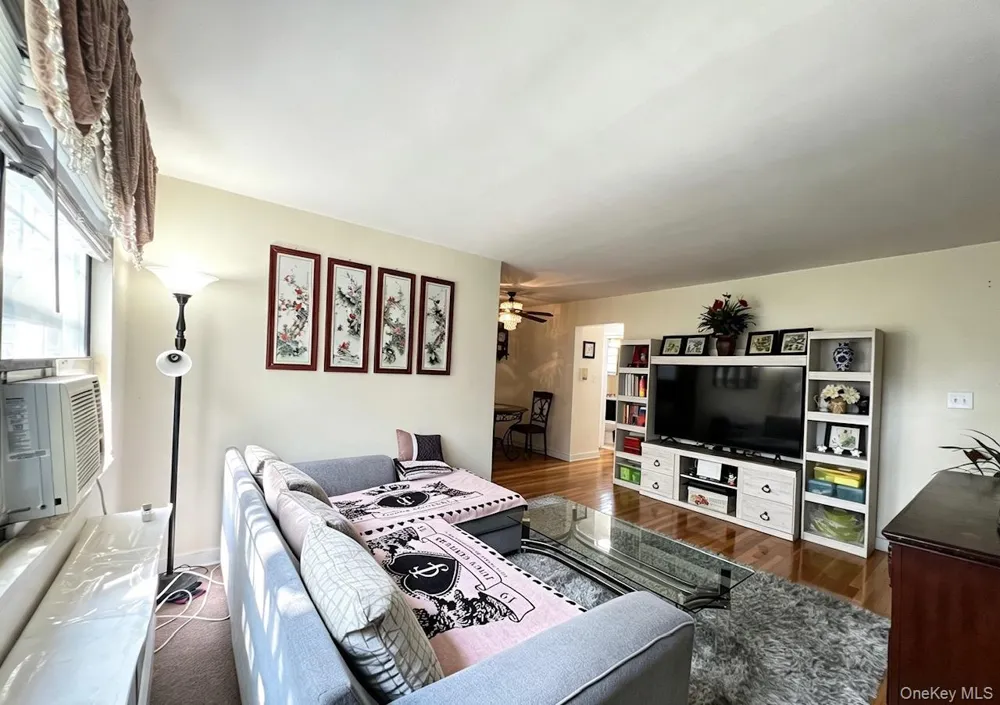 69-12 138th Street #B Flushing, NY 11367