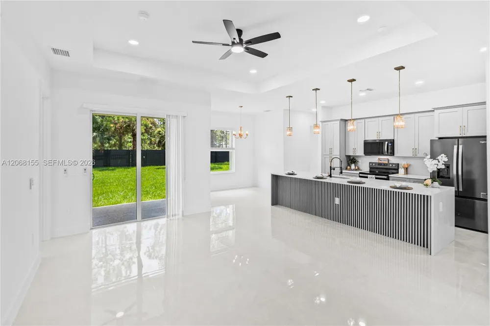 942 E KANUGA ST Lehigh Acres, FL 33974