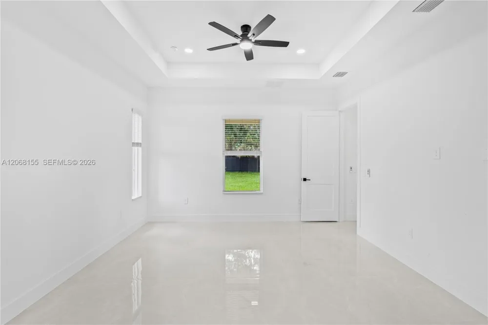 942 E KANUGA ST Lehigh Acres, FL 33974