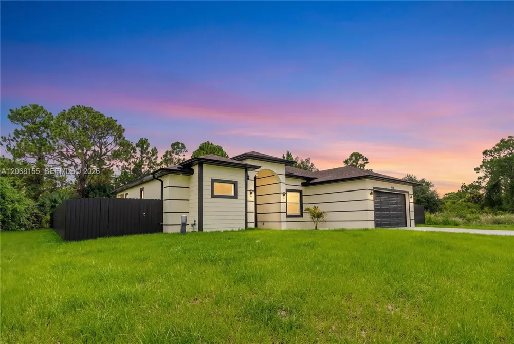 942 E KANUGA ST Lehigh Acres, FL 33974
