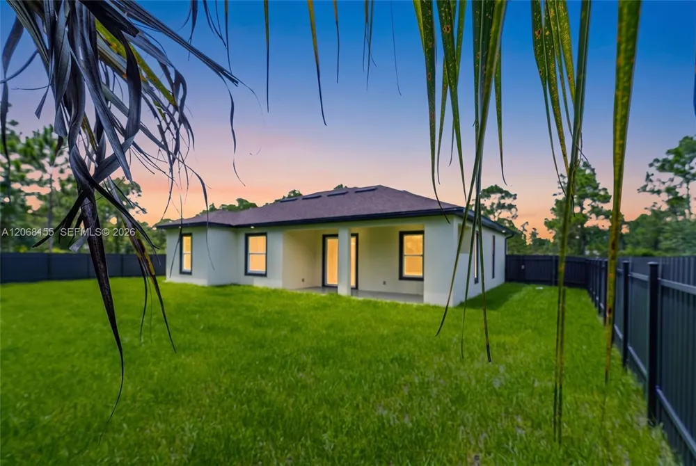 942 E KANUGA ST Lehigh Acres, FL 33974