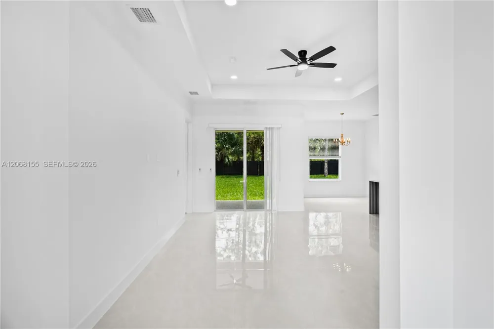 942 E KANUGA ST Lehigh Acres, FL 33974