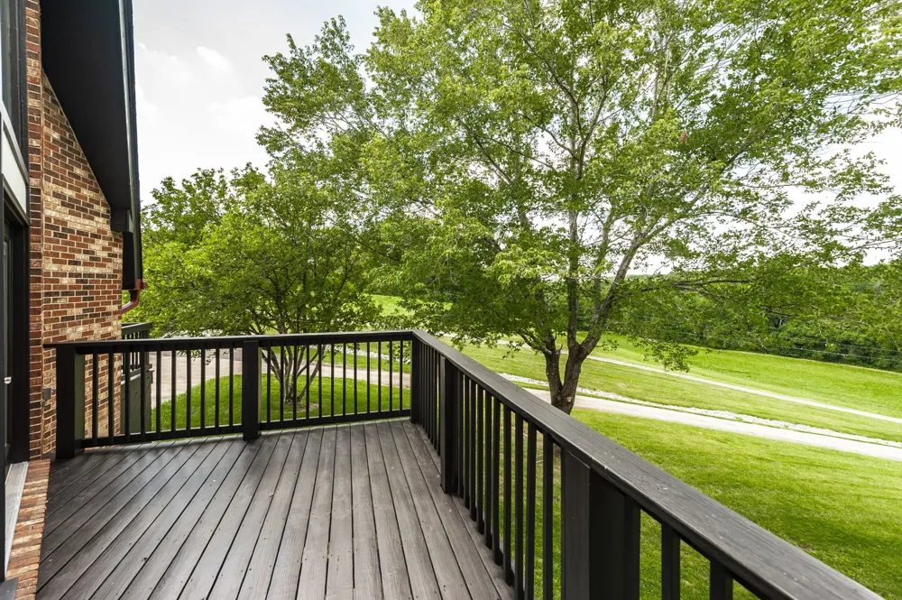 6040 New Cut Rd Greenbrier, TN 37073