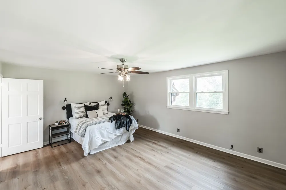 6040 New Cut Rd Greenbrier, TN 37073
