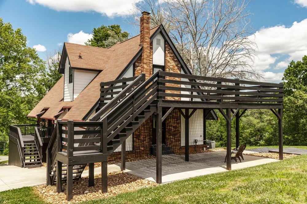 6040 New Cut Rd Greenbrier, TN 37073