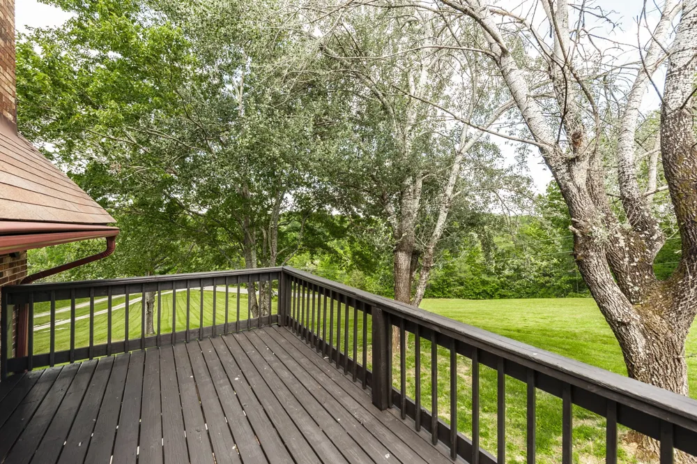 6040 New Cut Rd Greenbrier, TN 37073