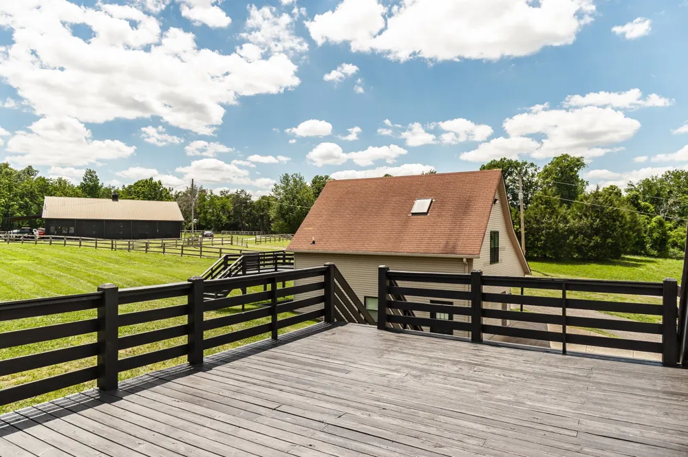 6040 New Cut Rd Greenbrier, TN 37073