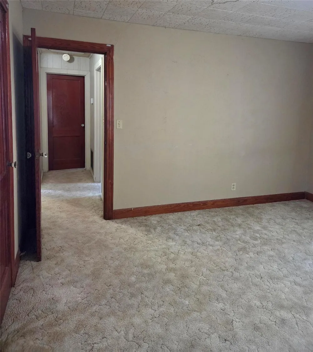 702 E Trinity Street Victoria, TX 77901