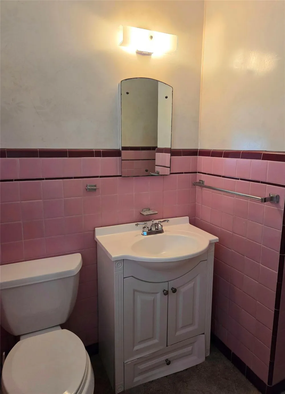 702 E Trinity Street Victoria, TX 77901