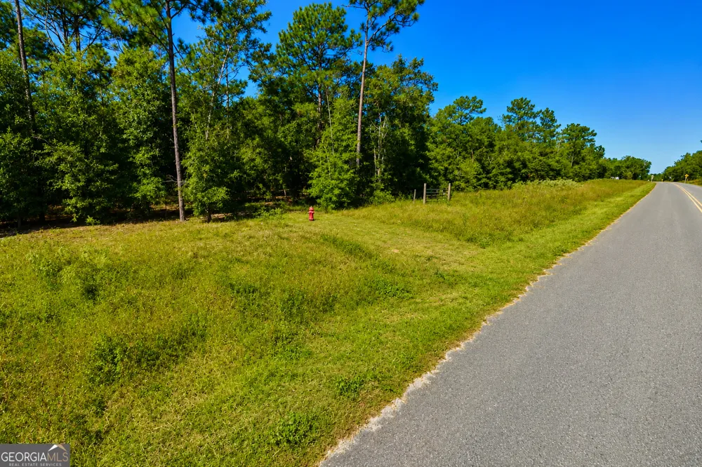 237 N Francis ST Interlachen, FL 32148