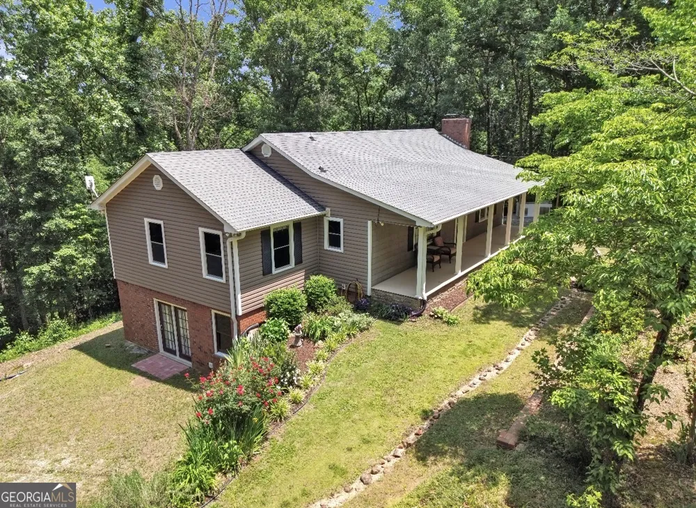 285 Wolf Den RD Royston, GA 30662
