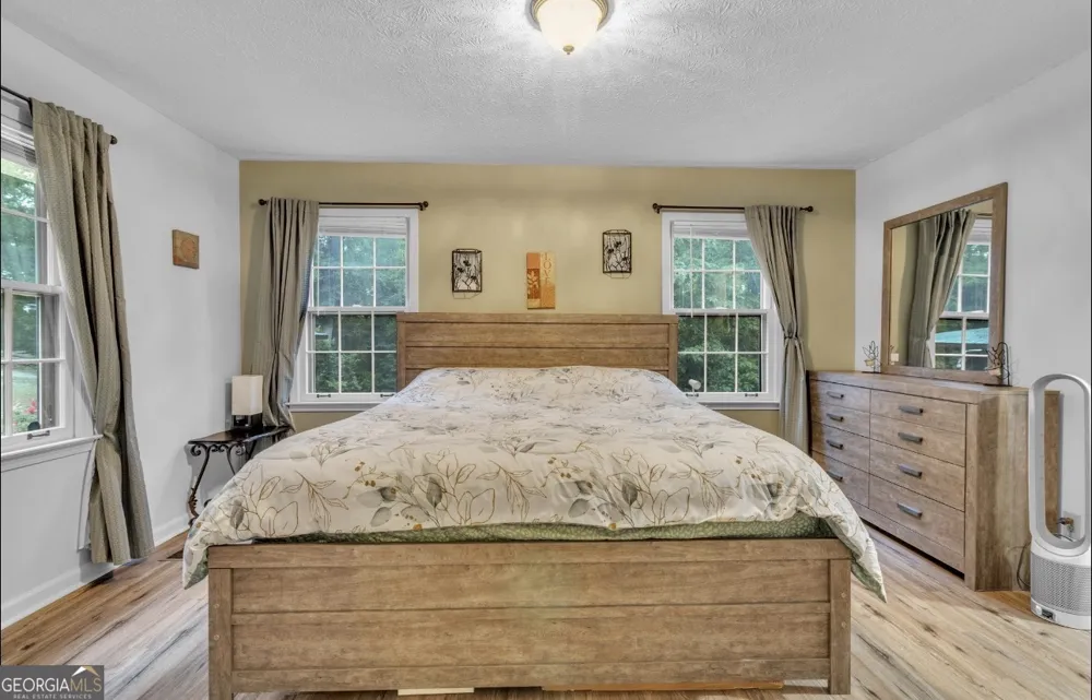 285 Wolf Den RD Royston, GA 30662