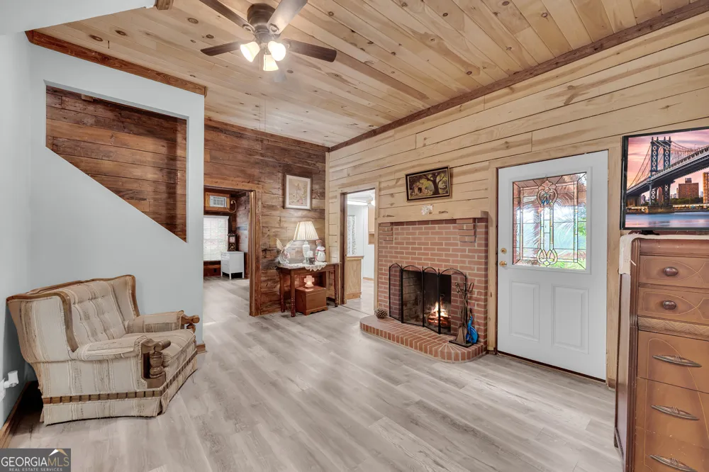 2657 Wolf Pit Eastanollee, GA 30538