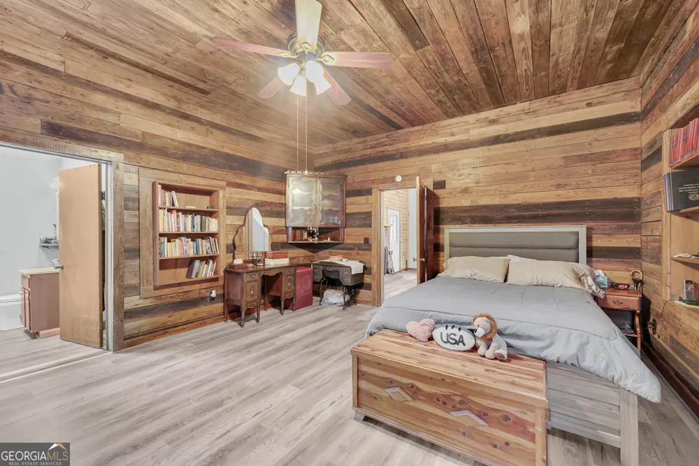 2657 Wolf Pit Eastanollee, GA 30538