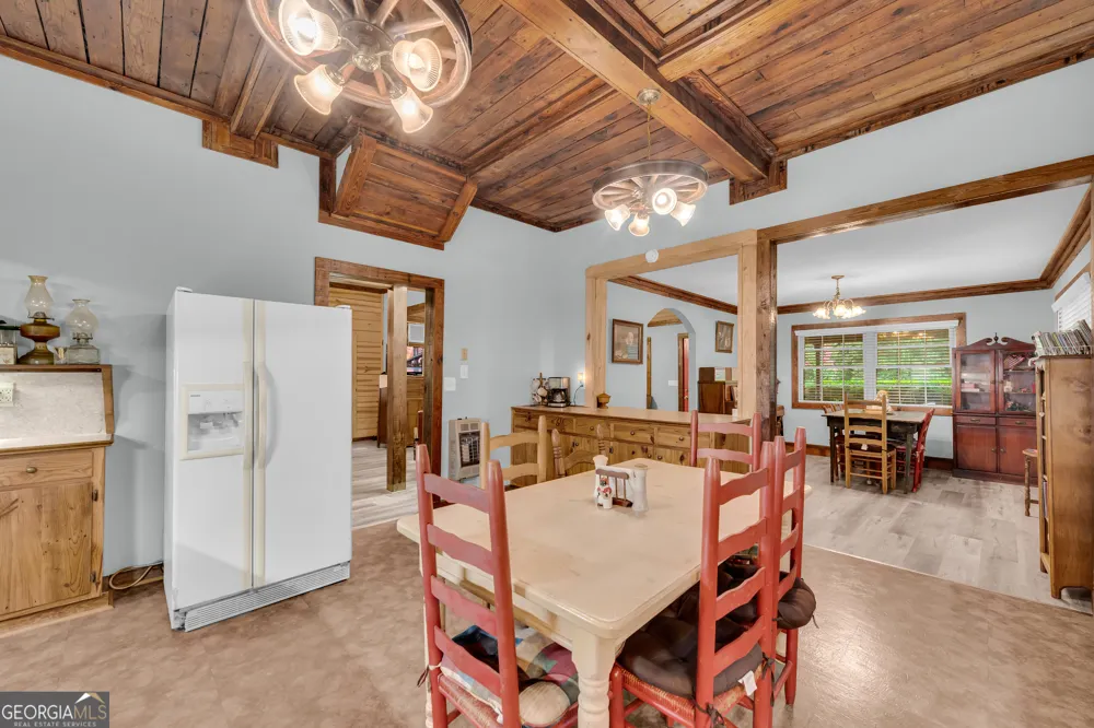 2657 Wolf Pit Eastanollee, GA 30538