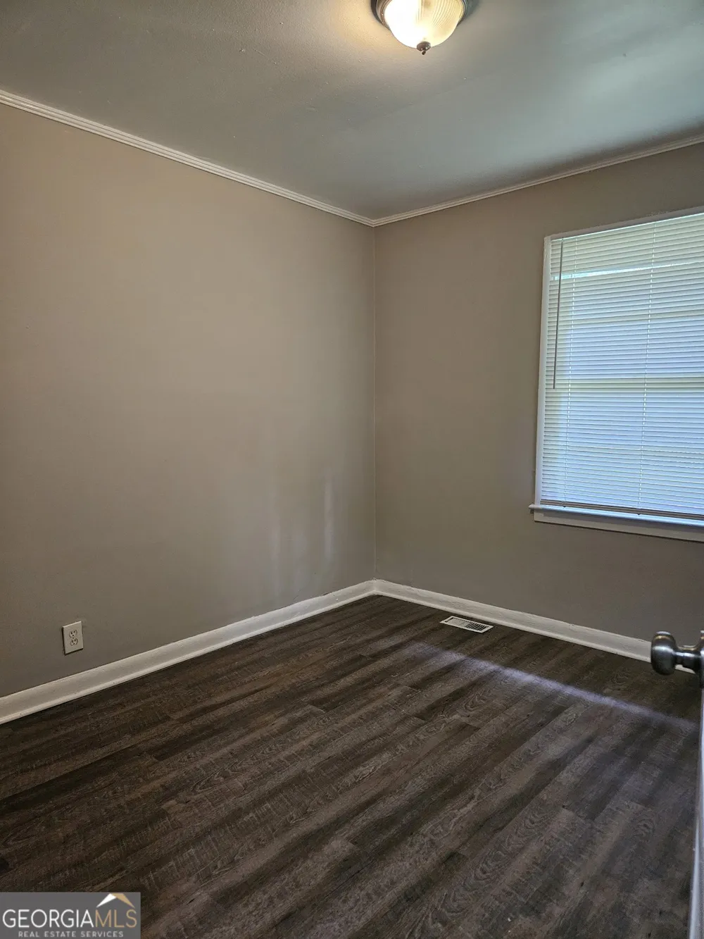 3069 McKenzie RD East Point, GA 30344