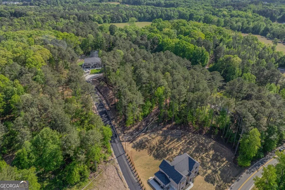 1561 Whitley RD Dacula, GA 30019