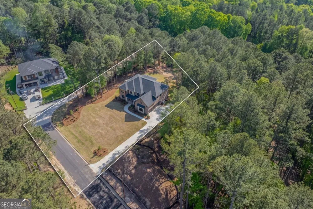 1561 Whitley RD Dacula, GA 30019