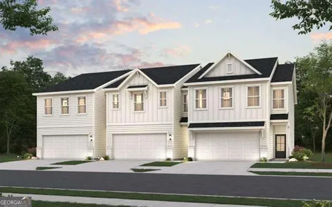 7501 Clover LN