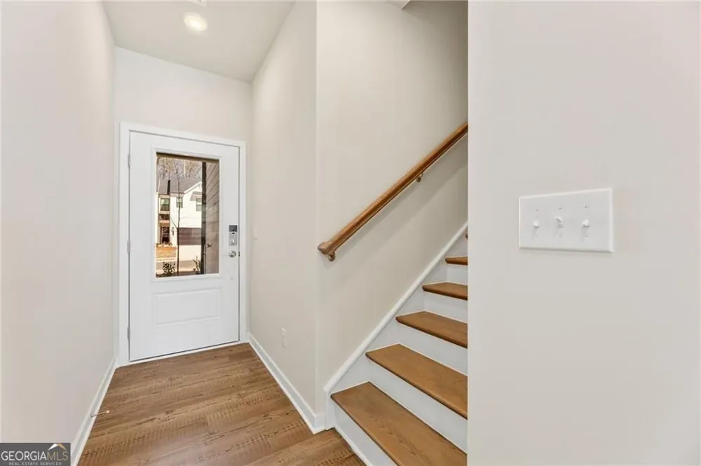 7501 Clover LN Flowery Branch, GA 30542