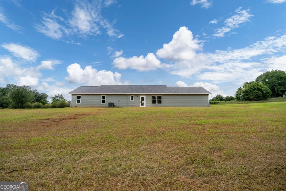 5691 Julian Baugh RD Lula, GA 30554