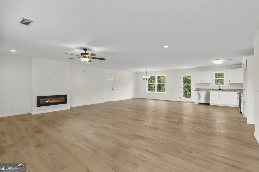 5691 Julian Baugh RD Lula, GA 30554