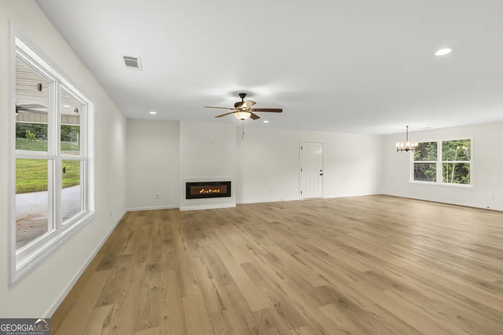 5691 Julian Baugh RD Lula, GA 30554