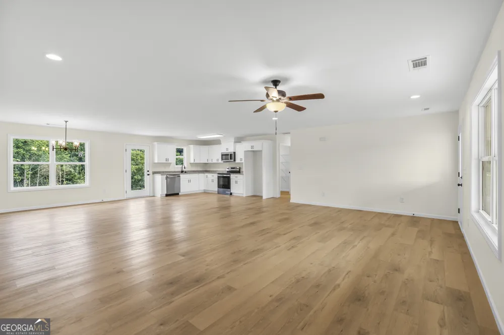 5691 Julian Baugh RD Lula, GA 30554