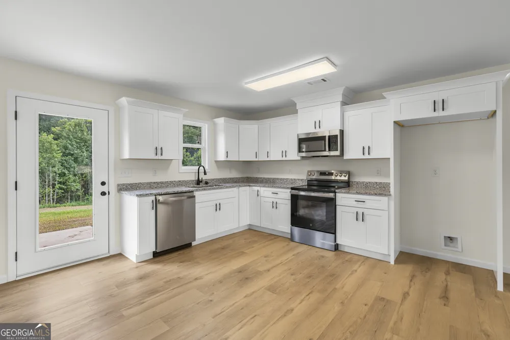 5691 Julian Baugh RD Lula, GA 30554