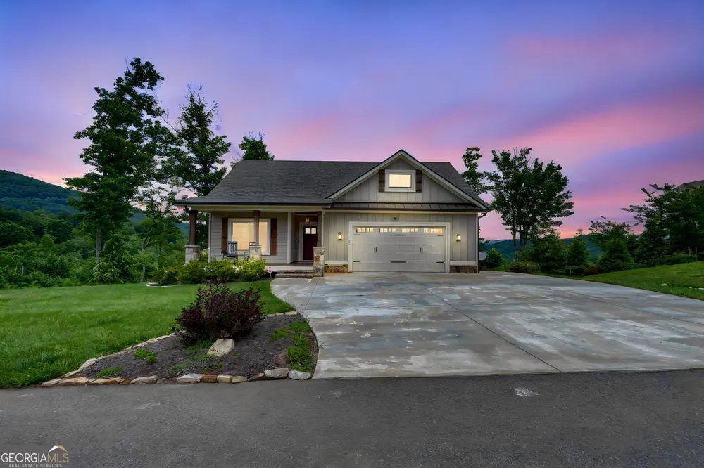 25 Ivy Log Heights SPUR Young Harris, GA 30582