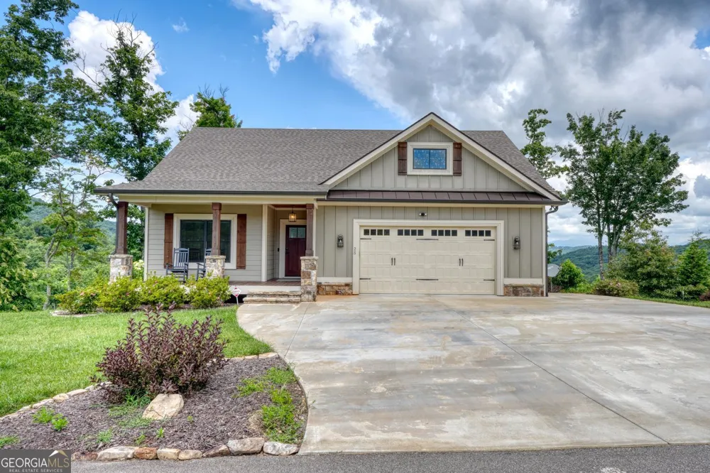 25 Ivy Log Heights SPUR Young Harris, GA 30582
