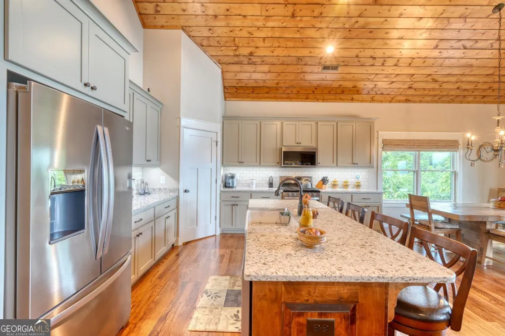 25 Ivy Log Heights SPUR Young Harris, GA 30582