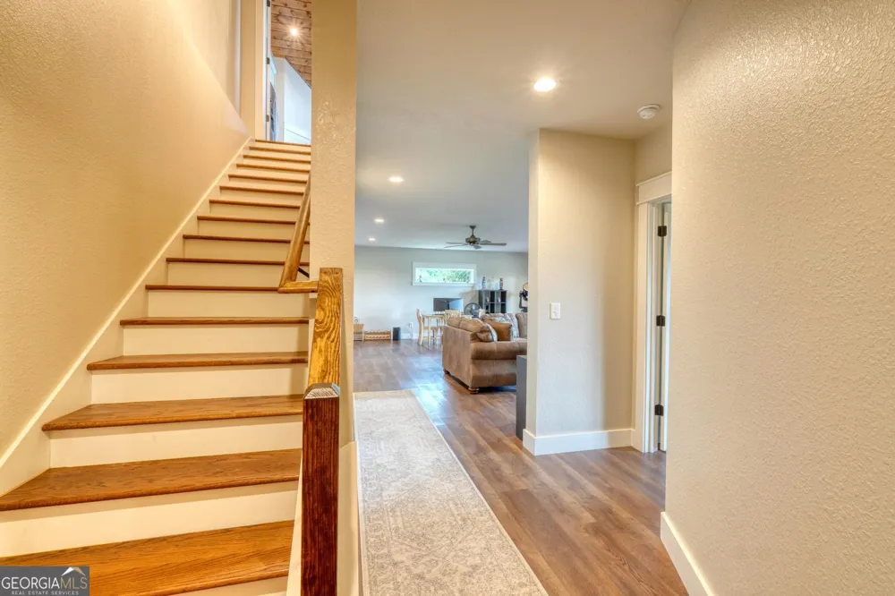 25 Ivy Log Heights SPUR Young Harris, GA 30582