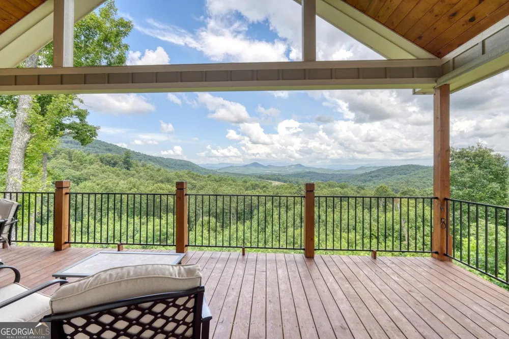 25 Ivy Log Heights SPUR Young Harris, GA 30582