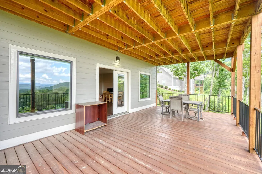 25 Ivy Log Heights SPUR Young Harris, GA 30582