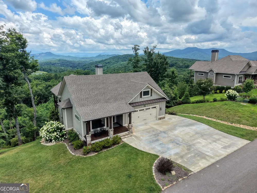 25 Ivy Log Heights SPUR Young Harris, GA 30582