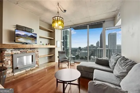 860 Peachtree ST NE