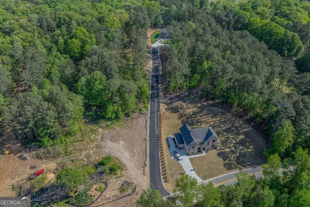 1559 Whitley RD Dacula, GA 30019