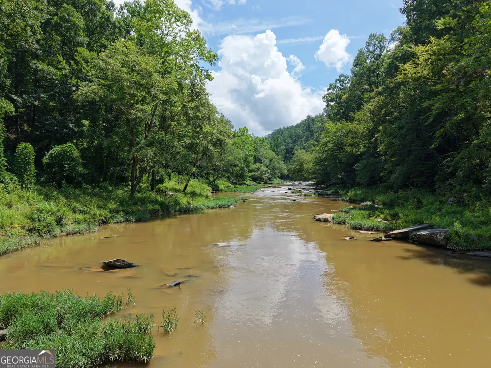 297 Pebble TRCE Talking Rock, GA 30175