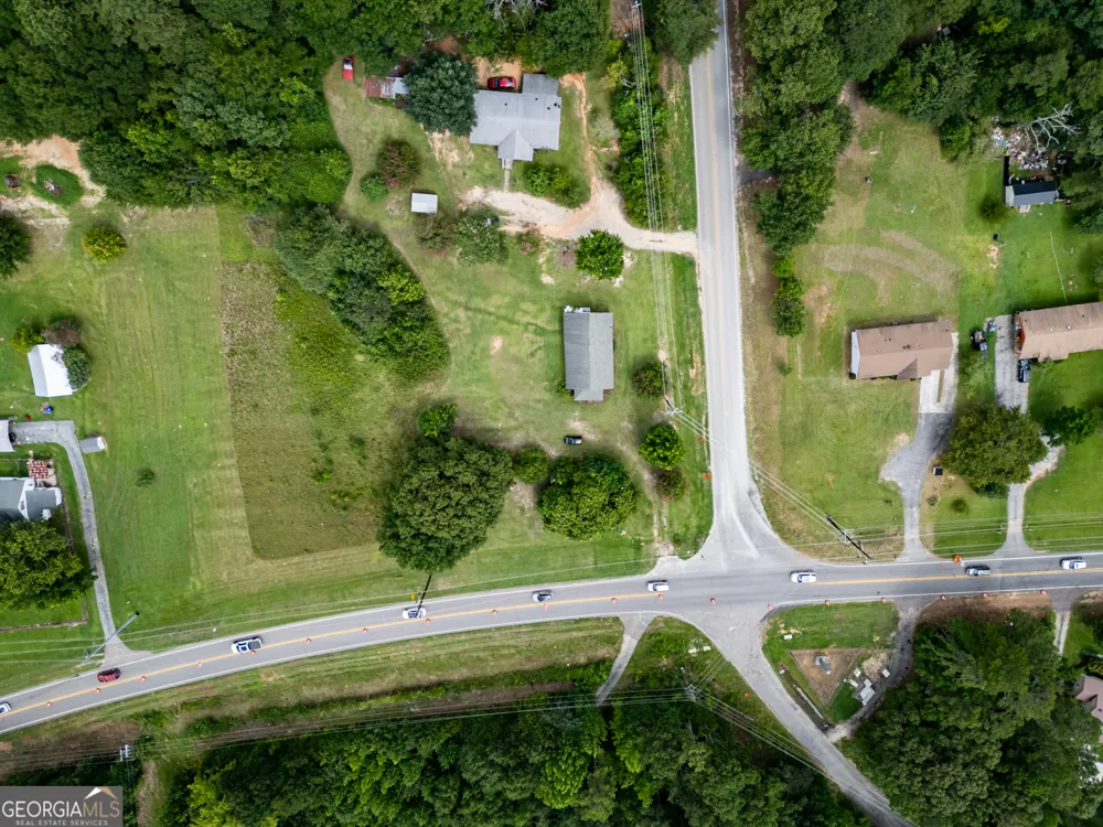 15 Flat Rock RD Oxford, GA 30054