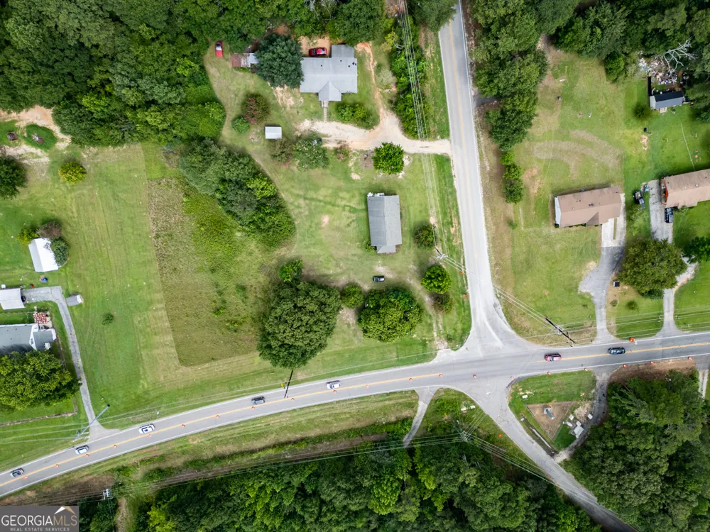 15 Flat Rock RD Oxford, GA 30054