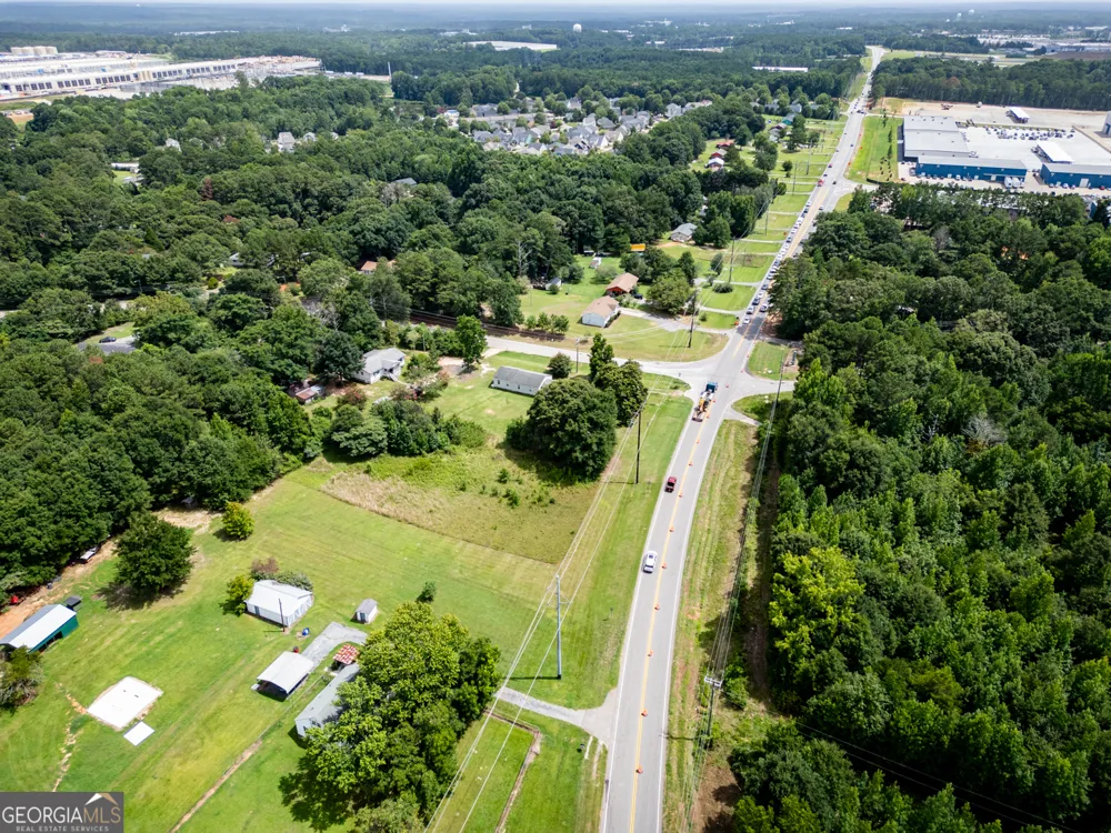 15 Flat Rock RD Oxford, GA 30054