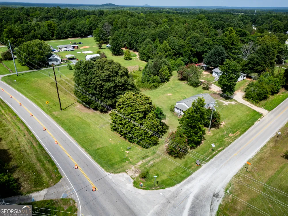 15 Flat Rock RD Oxford, GA 30054