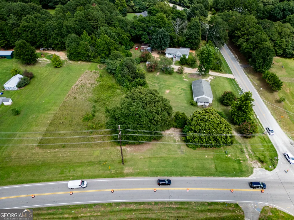 15 Flat Rock RD Oxford, GA 30054