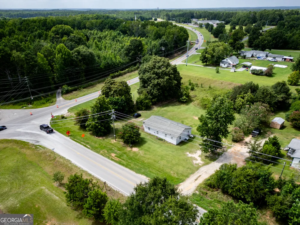 15 Flat Rock RD Oxford, GA 30054