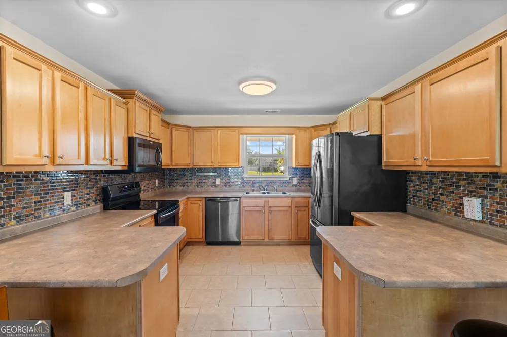 333 Labrador LN Guyton, GA 31312